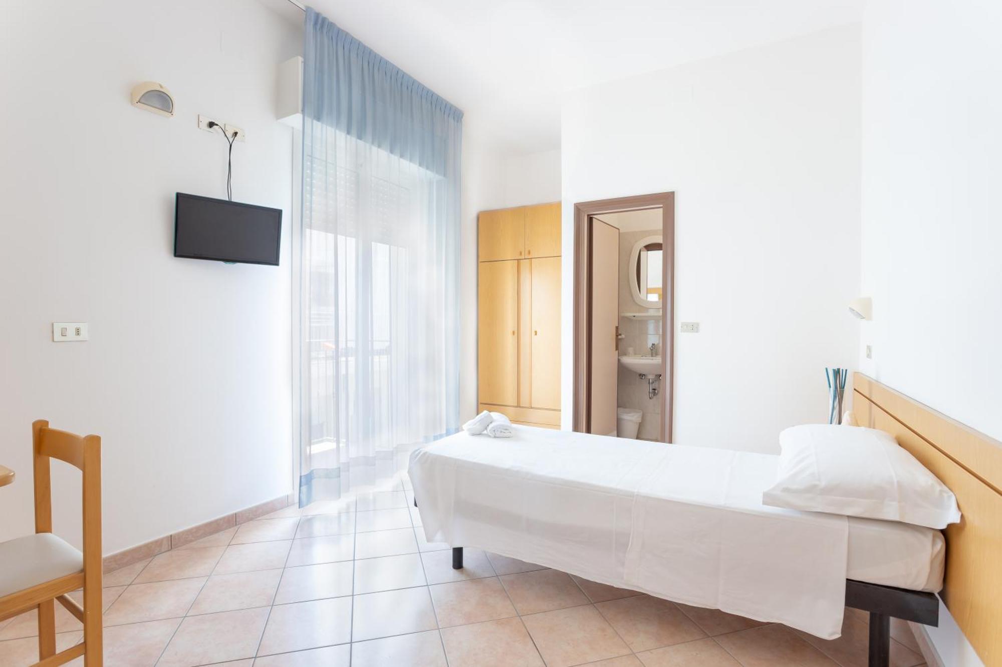 Hotel Katina 里米尼 外观 照片