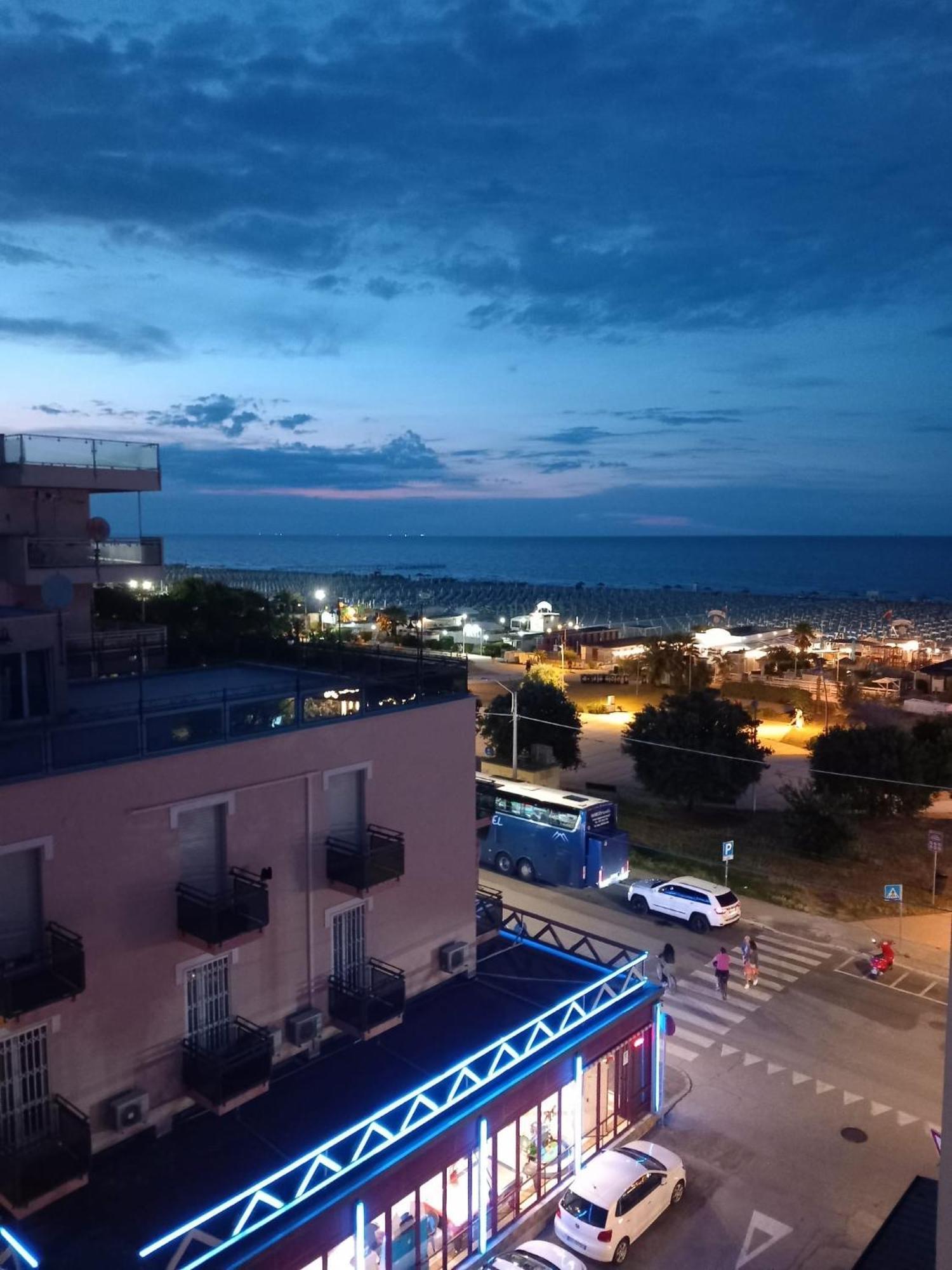 Hotel Katina 里米尼 外观 照片
